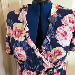 Old navy wrap dress. Floral fabric
